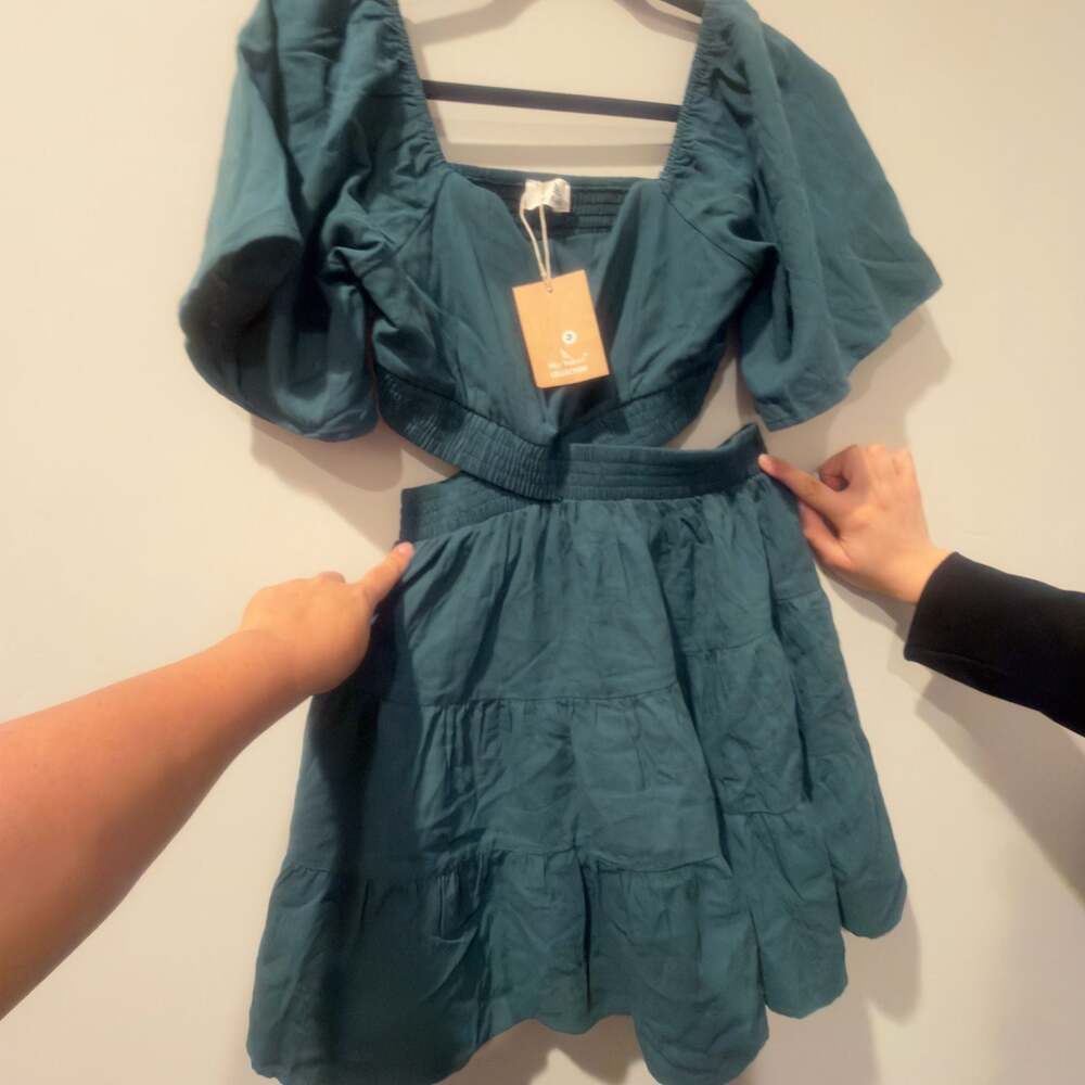 Shy Velvet Collection Teal Cutout Tiered Mini Dress Size M